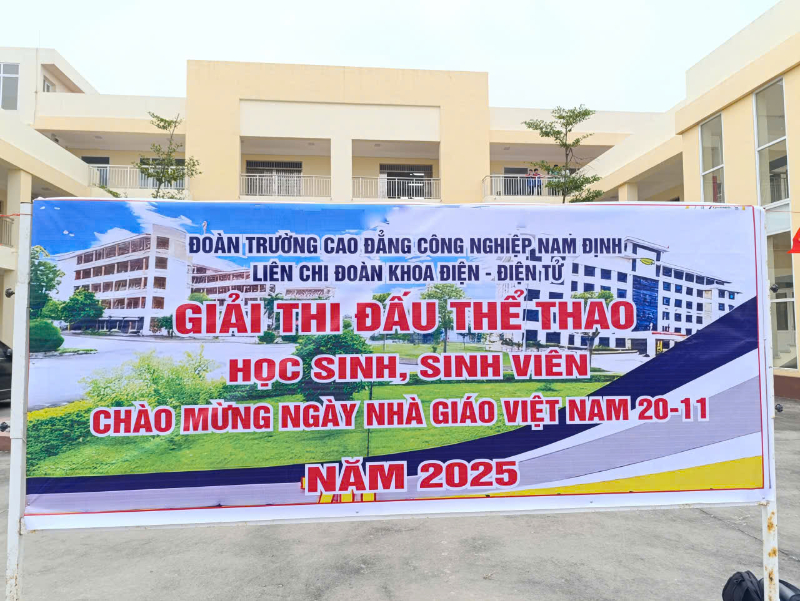 TRƯỜNG CAO ĐẲNG CÔNG NGHIỆP NAM ĐỊNH TỔ CHỨC NHIỀU HOẠT ĐỘNG THỂ THAO HƯỚNG TỚI KỶ NIỆM 43 NĂM NGÀY NHÀ GIÁO VIỆT NAM