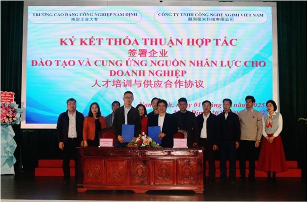 Lễ ký kết thỏa thuận hợp tác đào tạo và cung ứng nguồn nhân lực cho doanh nghiệp
